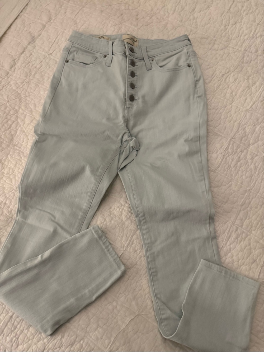 Universal Thread High Rise Stretch Skinny Button fly Jeans!  Size 6/28